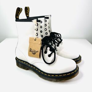 Dr. Martens White Black 1460 Smooth Leather Lace Up Boots NWT